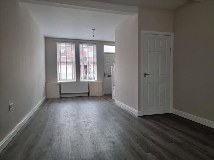 2 Bedroom Property To Rent In Deabill Street, Netherfield, Nottingham, Nottinghamshire, NG4