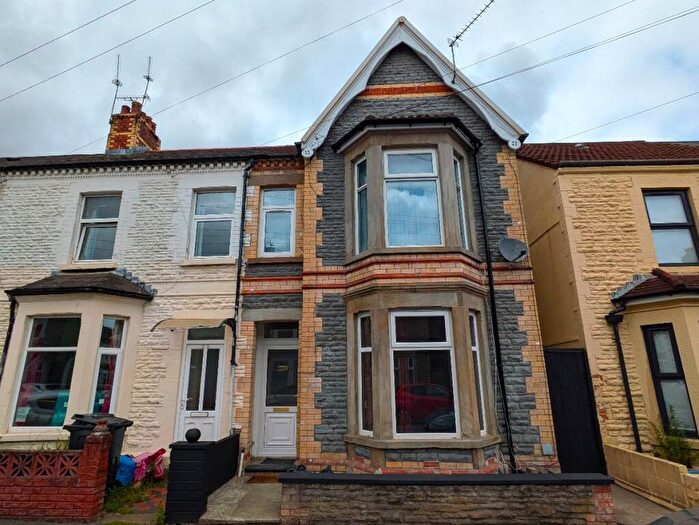 2 Bedroom Apartment To Rent In Glenroy Street, Cardiff, CF24