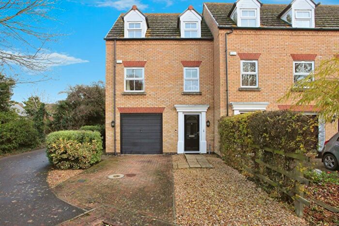 2 Bedroom End Of Terrace House For Sale In Harris Close, Newborough, Peterborough, PE6