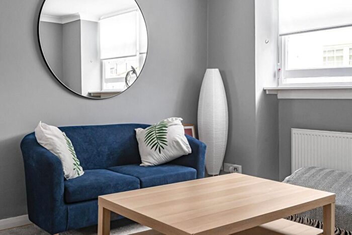1 Bedroom Flat For Sale In Marine Parade, Brighton, BN2