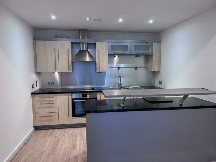 2 Bedroom Apartment To Rent In Pall Mall, Liverpool, L3