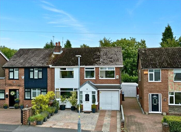 3 Bedroom Semi Detached House For Sale In Grosvenor Road, Gee Cross, Hyde, SK14