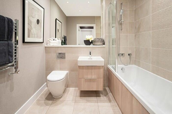 1 Bedroom Apartment For Sale In School Drive, Glasgow, G13