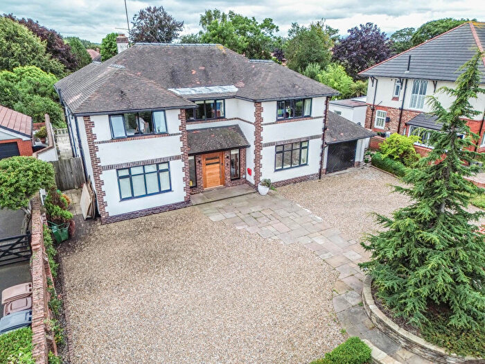 5 Bedroom Detached House For Sale In Birkenhead Road, CH47