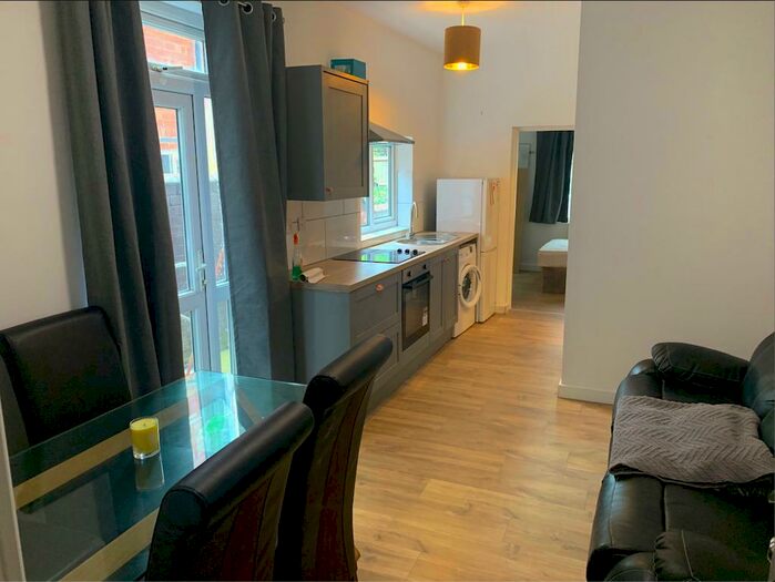 1 Bedroom Flat To Rent In Friars Road, Coventry, CV1