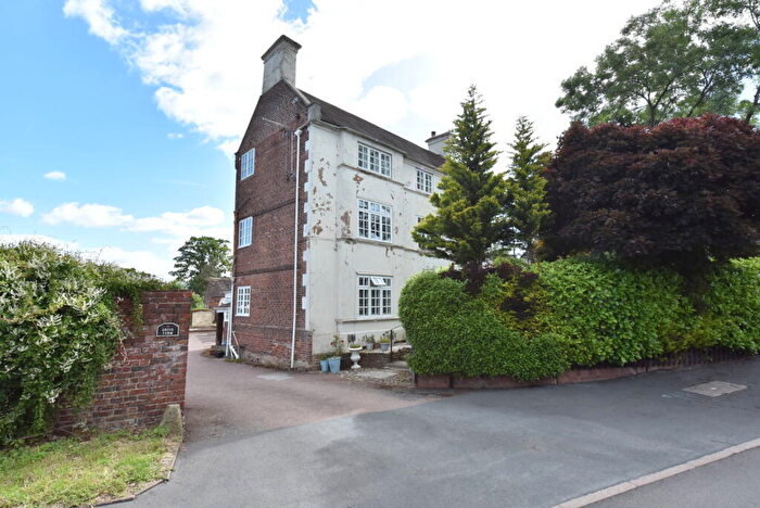 1 Bedroom Apartment For Sale In Wall Heath Village, Maidensbridge Road, DY6