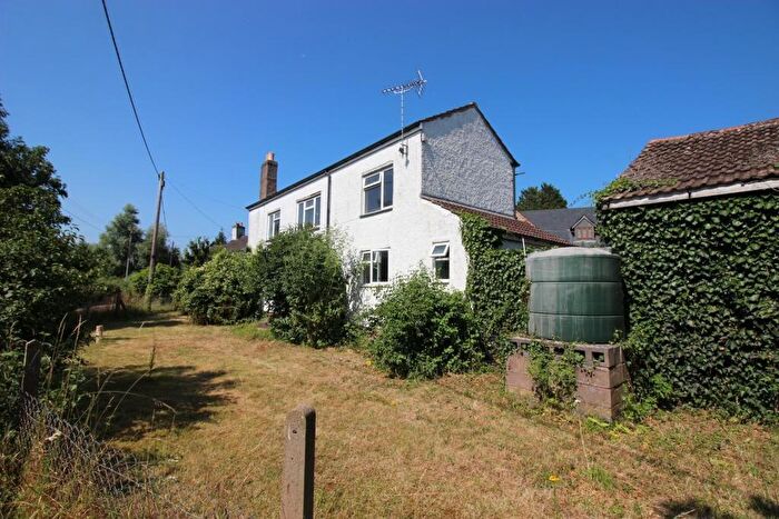 3 Bedroom Detached House For Sale In Bullo Pill, Newnham, GL14