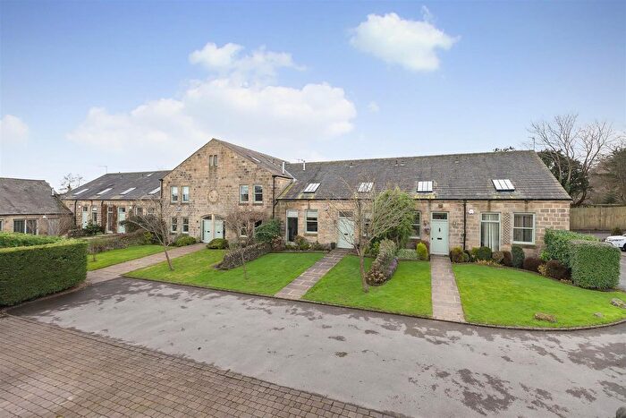 4 Bedroom Property For Sale In Home Farm Mews, Menston, LS29