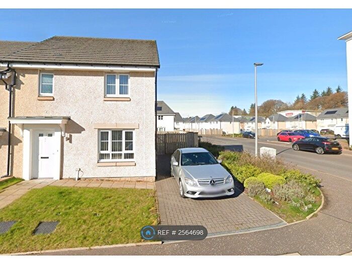 3 Bedroom Semi-Detached House To Rent In Dart Avenue, East Kilbride, Glasgow, G74
