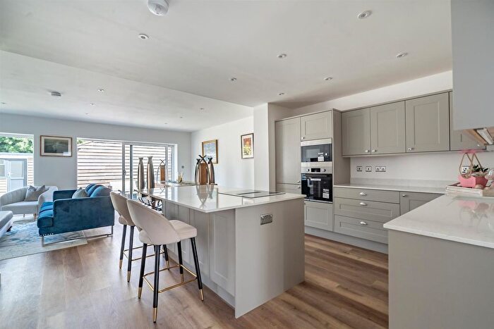 4 Bedroom Detached House To Rent In Redwood Drive, Haxby, York, YO32