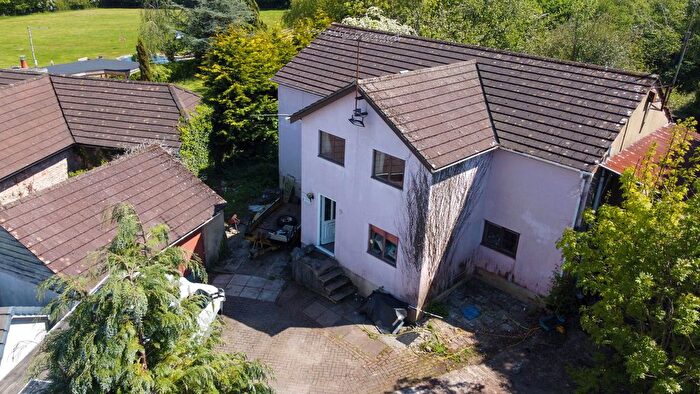 4 Bedroom Detached House For Sale In Yon Street, Kingskerswell, Newton Abbot, TQ12