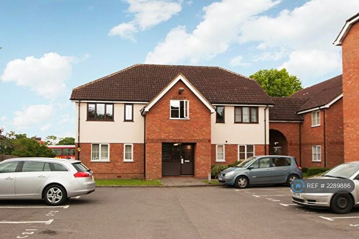 2 Bedroom Flat To Rent In Elmore Close, Wembley, HA0