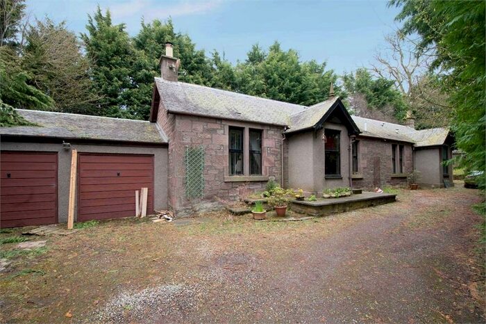 3 Bedroom Detached Bungalow For Sale In Stracathro, Brechin, DD9