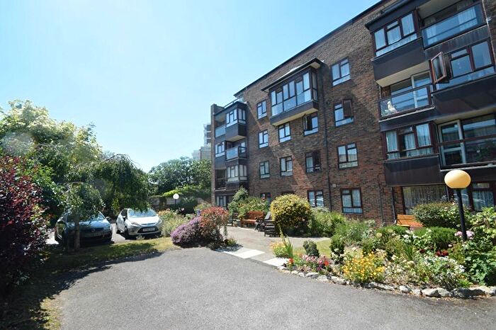 2 Bedroom Apartment For Sale In Eastern Villas Road, Southsea, Hampshire, PO4
