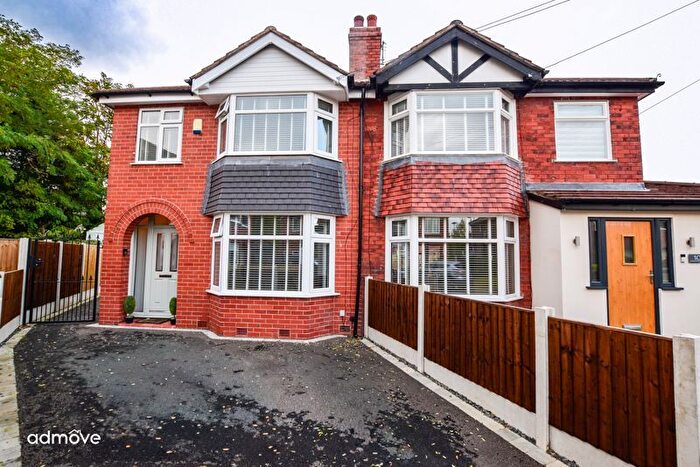 3 Bedroom Semi Detached House For Sale In Kingsley Road, Timperley, WA15