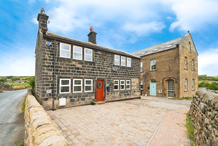 3 Bedroom Detached House For Sale In West Shaw, Oxenhope, Keighley, BD22