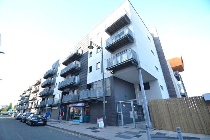 2 Bedroom Apartment To Rent In Life Buildings, Greenheys Lane West, Hulme, Manchester, M15