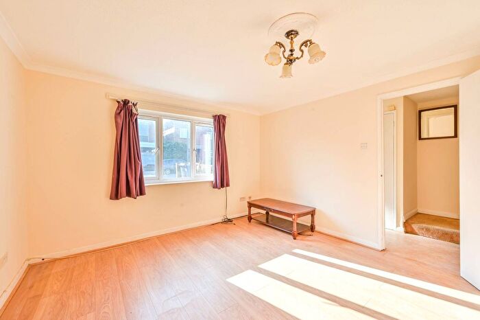 4 Bedroom Property To Rent In Leicester Road, New Barnet, Barnet, EN5