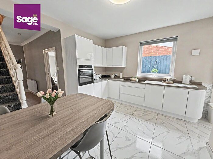 3 Bedroom Terraced House For Sale In Cromwell Road, Risca, Newport, NP11