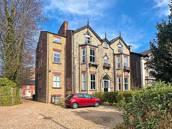 1 Bedroom Flat For Sale In Linnet Lane, Aigburth, Liverpool, L17