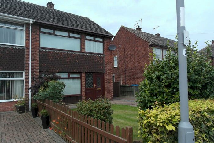 3 Bedroom Semi-Detached House To Rent In Monckton Road, Retford, DN22