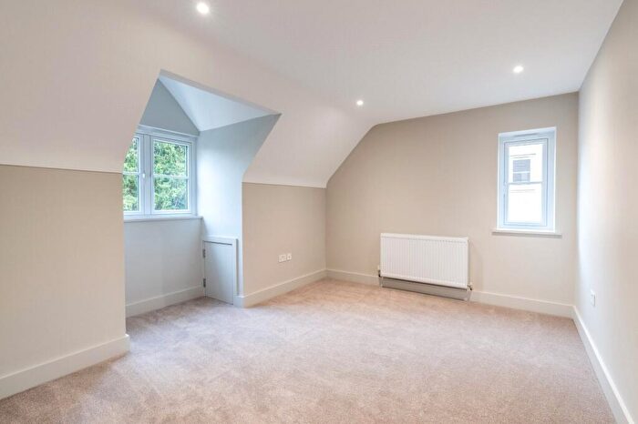 4 Bedroom Detached House For Sale In Moralee Close, Rowlands Hill, Wimborne, Dorset, BH21