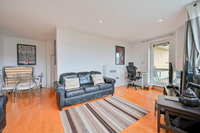 1 Bedroom Flat To Rent In Chiswick High Road, Chiswick, London, W4