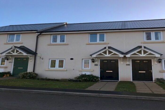 2 Bedroom Property To Rent In Morlaix Close, Dawlish, EX7