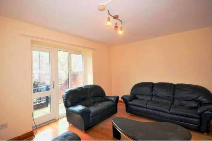 2 Bedroom Property To Rent In Hillrise Mansions, Warltersville Road, Finsbury Park, London, N19