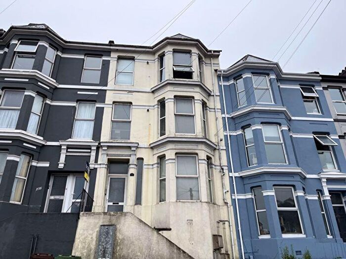 Studio To Rent In Lipson Road/Alexandra Road Plymouth: Large Self Contained Studio Flat For Single Person, PL4