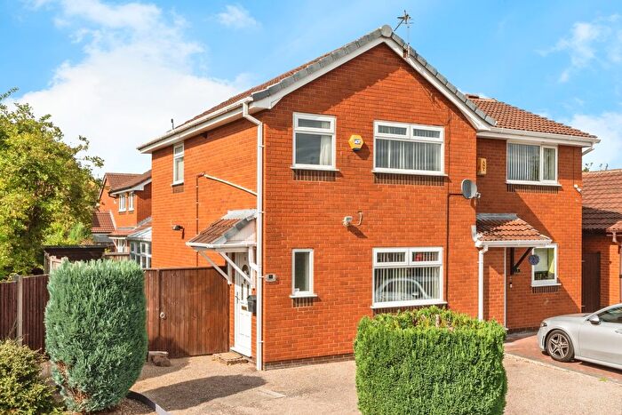 3 Bedroom Semi-Detached House For Sale In Dunley Close, Warrington, Cheshire, WA3