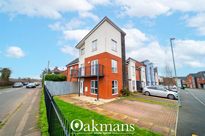 3 Bedroom End Of Terrace House For Sale In Blakeney Drive, Bromsgrove, Worcestershire, B61