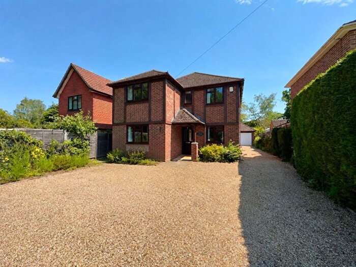 4 Bedroom Detached House For Sale In Wood Lane, Fleet, GU51