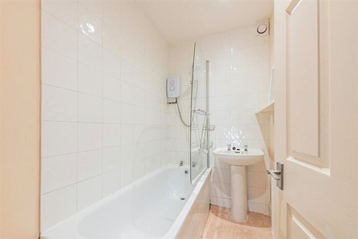 4 Bedroom Terraced House To Rent In St. Mary Magdalene Street, Brighton, BN2