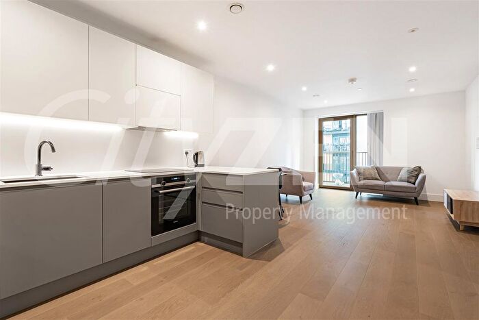 1 Bedroom Flat To Rent In Hive House, Capital Interchange Way, London, TW8