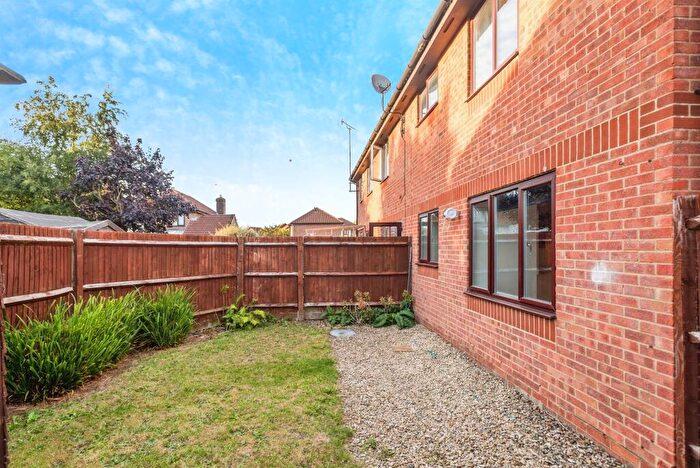 1 Bedroom End Of Terrace House For Sale In Cullerne Close, Abingdon, OX14