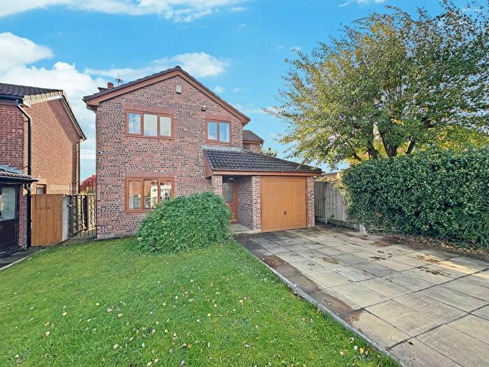 4 Bedroom Detached House For Sale In Amber Grove, Westhoughton, BL5