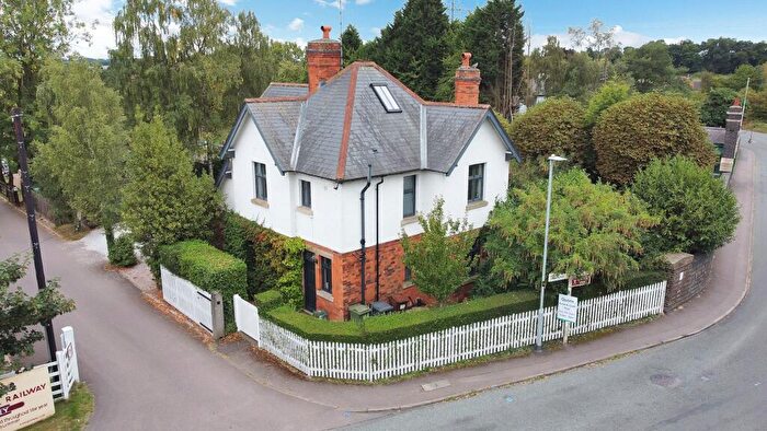 4 Bedroom Detached House For Sale In Westfield Lane, Rothley, LE7