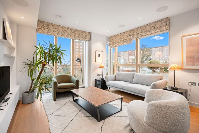 2 Bedroom Flat For Sale In Queens Park Place, Albert Road, NW6