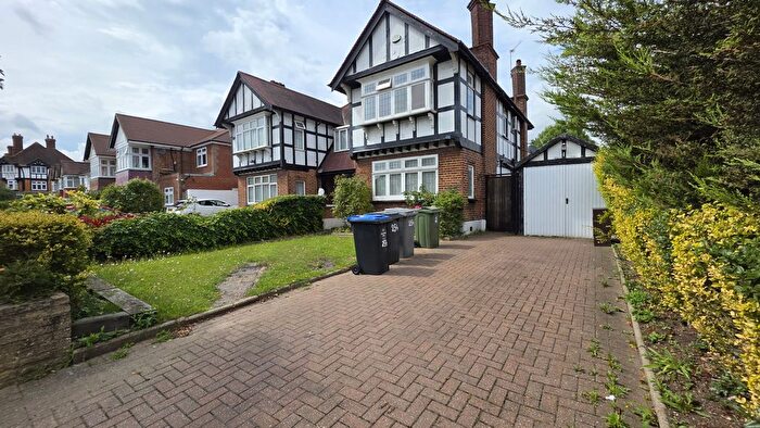 4 Bedroom Semi-Detached House To Rent In East Lane, Wembley, Greater London, HA0