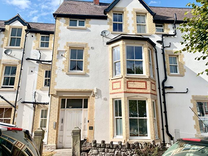 1 Bedroom Flat To Rent In Rhiw Bank Avenue, Colwyn Bay, LL29