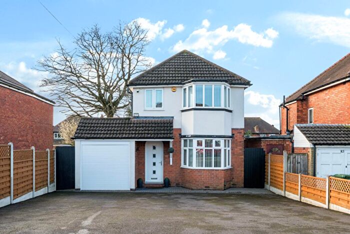 3 Bedroom Detached House For Sale In Elmfield Road, Castle Bromwich. Birmingham, B36