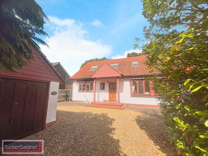 4 Bedroom Detached House To Rent In Meadow Lane, Cambridge, CB21