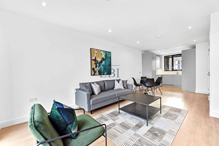 1 Bedroom Flat For Sale In Dress Makers House, Blair Street, Aberfeldy Village, E14