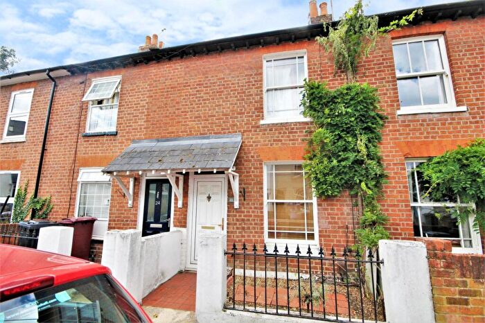 2 Bedroom Terraced House To Rent In Victoria Street, Reading, Berkshire, RG1