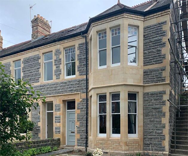 3 Bedroom Flat To Rent In Stanwell Road, Penarth, CF64