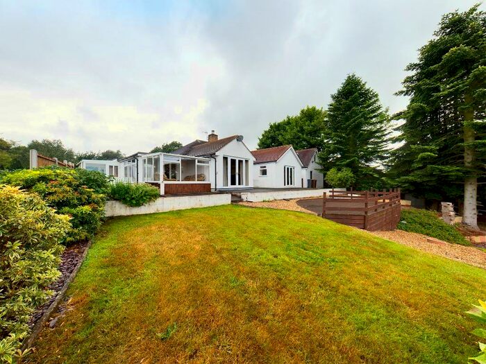 4 Bedroom Bungalow For Sale In Tongue Lane, Brown Edge, Stoke-on-Trent, ST6