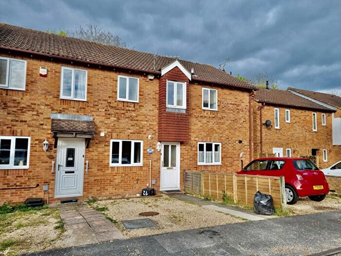 2 Bedroom Terraced House To Rent In Pebble Court, Marchwood, SO40