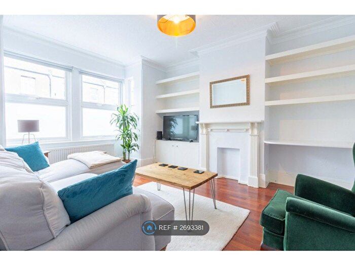 2 Bedroom Maisonette To Rent In Cheltenham Road, London, SE15