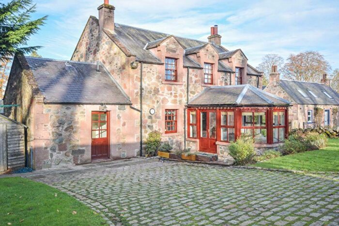 4 Bedroom Detached House To Rent In Lintrathen, Kirriemuir, Angus, DD8